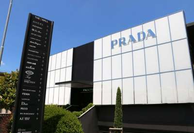 Prada ne vuole 400: dentro anche 200 giovani per gli stabilimenti del Centro Italia