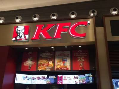 KFC cerca 40 addetti alla ristorazione per prossima apertura nel Centro Commerciale Campania
