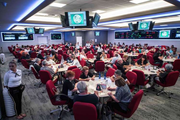 Le sale bingo di piazza Re di Roma e Cola di Rienzo cercano personale