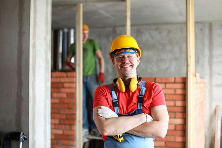 9 muratori/manovali per vari cantieri di Roma