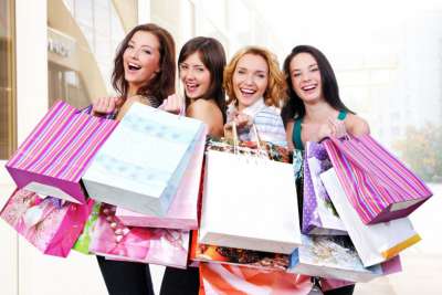 La moda va di&hellip; moda e le maison cercano 11.000 figure professionali