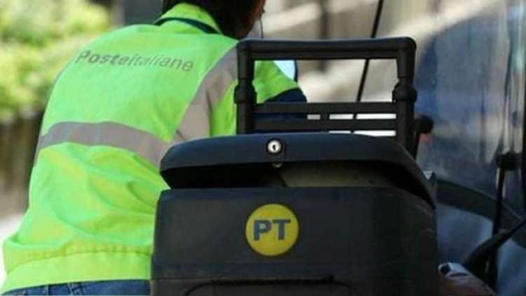 Poste Italiane assume portalettere in 12 localit&agrave;: domande entro il 17 novembre