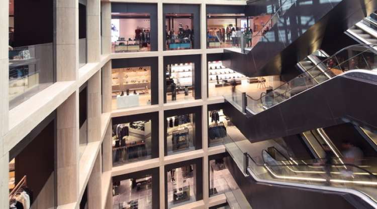 Addetti vendita, buyer e allievi manager: la Rinascente ne cerca ancora 30