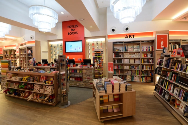 TOURING CLUB ITALIANO: POSTI NELLE LIBRERIE E NELLE AGENZIE