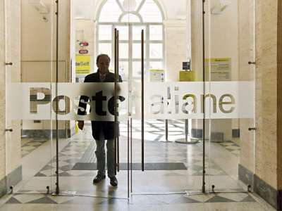 Poste Italiane assume operatori di sportello appartenenti alle categorie protette in 25 Comuni
