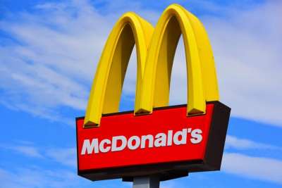 MCDONALD&rsquo;S SBARCA ANCHE A ORTE E CHIAMA 40 CREW