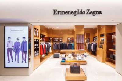 50 nell&rsquo;abbigliamento firmato Zegna: commessi, cucitrici, designer, manager
