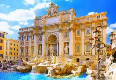 50 assunzioni per nuovo albergo di prossima apertura a Roma (Fontana di Trevi)