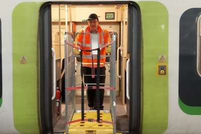 Compagnia ferroviaria cerca allestitori di carrozze in provincia di Caserta