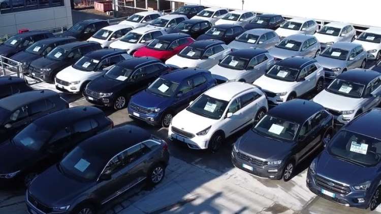 Commerciali, contabili, tecnici, venditori: i posti a Roma nelle concessionarie auto