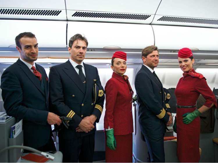 LA COMPAGNIA AEREA EMIRATES CERCA PERSONALE: OPEN DAY A ROMA IL 21 APRILE