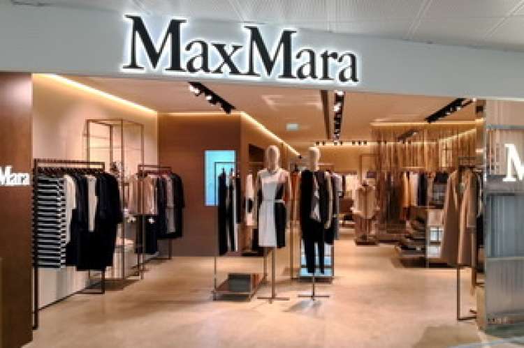 60 nella moda firmata Max Mara: analisti, buyer, contabili, manager e visual