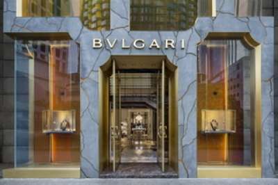 Per le sedi di Roma Bulgari cerca addetti pr, designer, specialisti anti-frode, visual&hellip;
