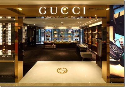 30 MODELLISTI, TECNICI E OPERAI NELLA MODA LUSSO DI GUCCI