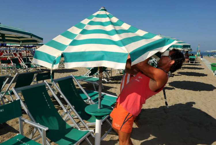 10 assistenti bagnanti per stabilimenti balneari di Montalto di Castro