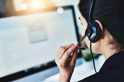 Lavoro per 24 operatori call center part-time: 900 euro al mese per 6 mesi