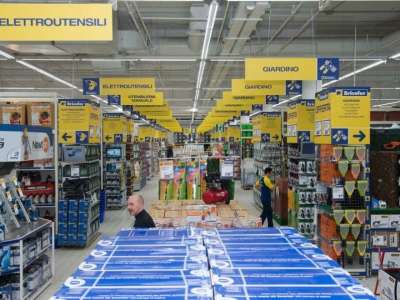 Nota azienda del bricolage fai-da-te cerca personale a Roma