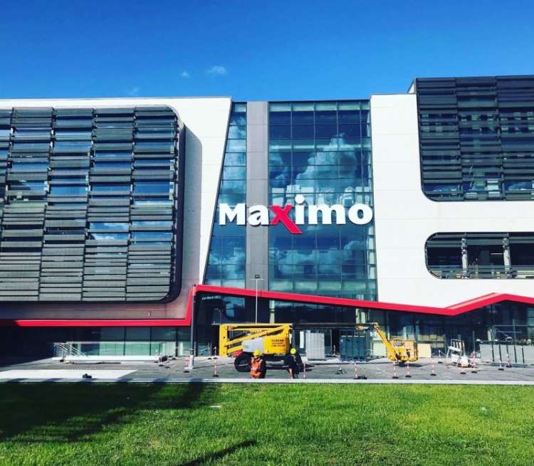 Maximo &egrave; partito alla grande e adesso ha ancora bisogno di addetti vendita