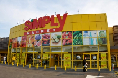 20 BANCONISTI, CASSIERI E DIRETTORI NEI SUPERMERCATI SIMPLY