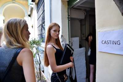 Dopo i cambi ai vertici e il nuovo palinsesto alla Rai servono concorrenti, figuranti e claqueur