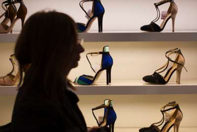 Azienda specializzata nelle vendita di abbigliamento e calzature cerca 5 commessi/e a Fiumicino