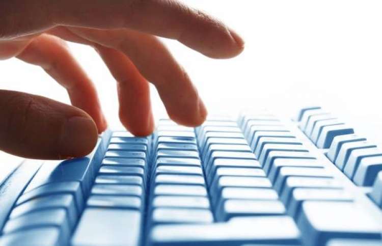 Societ&agrave; di Roma cerca 4 addetti inserimento dati: la retribuzione &egrave; di 1.000 euro per un mese