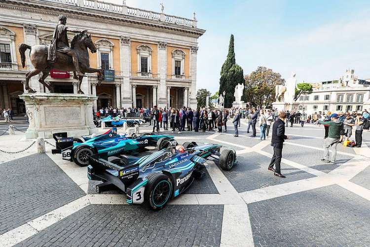 STEWARD PER EVENTO SPORTIVO (FORMULA E) A ROMA EUR DAL 12 AL 15 APRILE