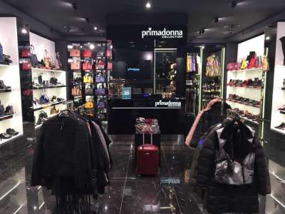 200 PER PRIMADONNA: COMMESSI, AMMINISTRATIVI, AREA MANAGER