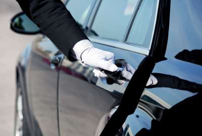 Societ&agrave; italiana (settore noleggio con conducente) cerca 15 autisti a Roma