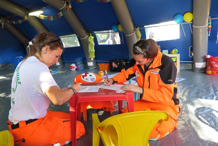 ASSISTENTI SOCIALI PER LE ZONE TERREMOTATE DEL CENTRO ITALIA