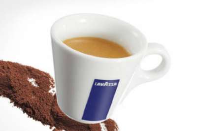 20 nelle tazzine della Lavazza con diploma, laurea e buona esperienza