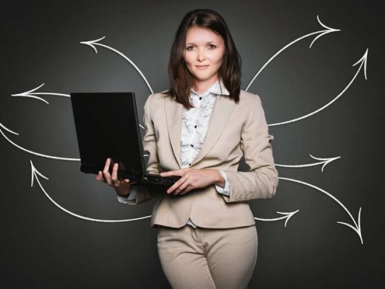 Agenzia immobiliare cerca 3 assistenti alla segreteria a Montalto di Castro (VT)