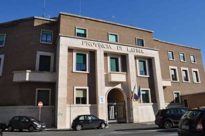 Provincia di Latina: concorso per 12 posti (vari profili) a tempo indeterminato