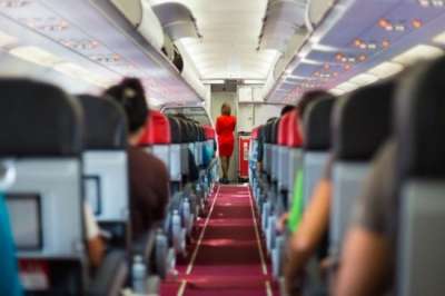 ADDETTI ALLE PULIZIE PER AEROMOBILI E SALA ATTESA A FIUMICINO