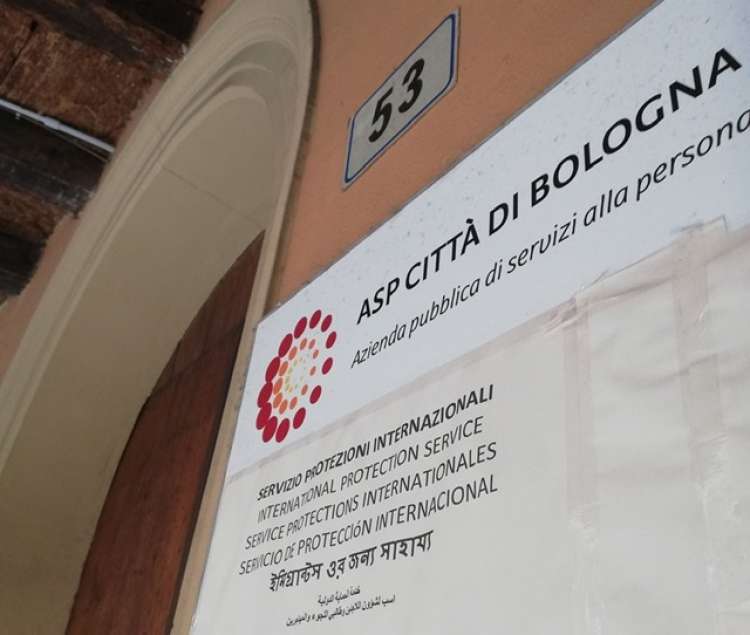 Azienda pubblica di Servizi alla Persona di Bologna assume 100 operatori socio-sanitari