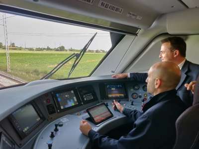 Trenitalia assume giovani macchinisti a Trento