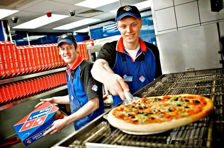 DOMINO&rsquo;S PIZZA: COMINCI COME FATTORINO E DIVENTI MANAGER