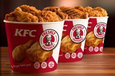 KFC (KENTUCKY FRIED CHICKEN): 30 ADDETTI IN CUCINA A POMPEI