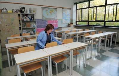 Assunzioni scuola per 7.759 bidelli e amministrativi a tempo indeterminato