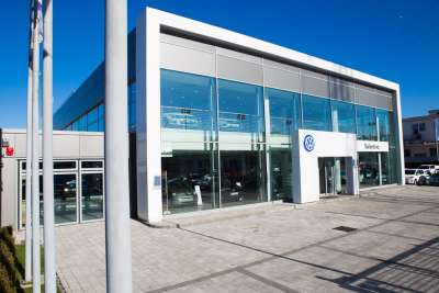 La concessionaria Valentino cerca 20 venditori e 2 responsabili per le filiali di Roma