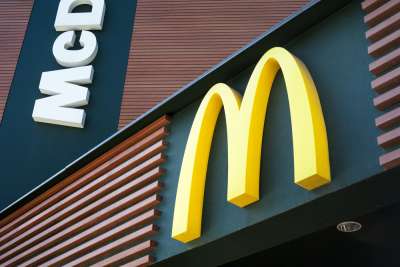 A MCDONALD&rsquo;S SERVONO ANCORA CREW A ROMA E NEL CENTRO-NORD