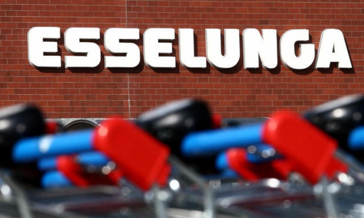 50 PER ESSELUNGA: ALLIEVI DIRETTORI, BANCONISTI, SORVEGLIANTI