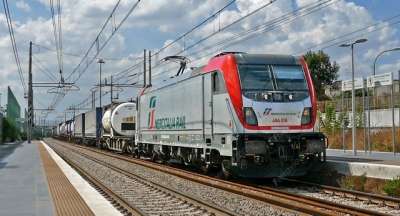 Ferrovie dello Stato assume operatore info trasporti e operatore gestione merci a Milano