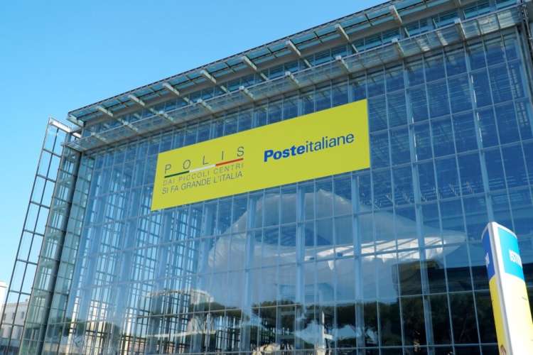 Poste Italiane assume laureati a tempo indeterminato a Roma e altre citt&agrave;