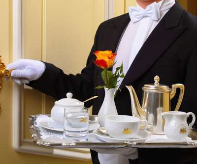 40 CAMERIERE/I E 20 FACCHINI PER ALBERGO DI ROMA: L'OFFERTA SCADE IL 16 LUGLIO