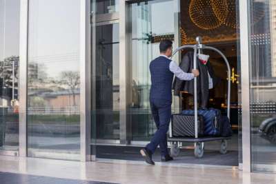 60 posti nelle strutture alberghiere a 5 stelle del Lazio e Friuli Venezia Giulia