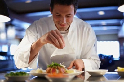 7 ADDETTI AL BANCO NEI SERVIZI DI RISTORAZIONE A ROMA TERMINI