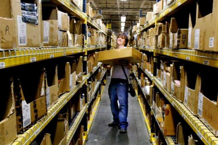 PRESTIGIOSA AZIENDA SETTORE ABBIGLIAMENTO E BENI DI LUSSO CERCA MAGAZZINIERI A ROMA (ZONA MONTESACRO)