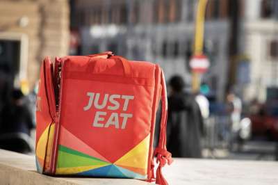 Altri 4.000 courier per Just Eat, tutti con contratto di tipo subordinato