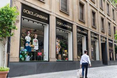 Copywriter, merchandiser, prototipisti, tirocinanti: Dolce&amp;Gabbana ne cerca 20